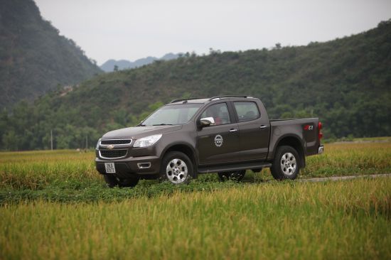 Chevrolet Colorado bán tải chất Mỹ